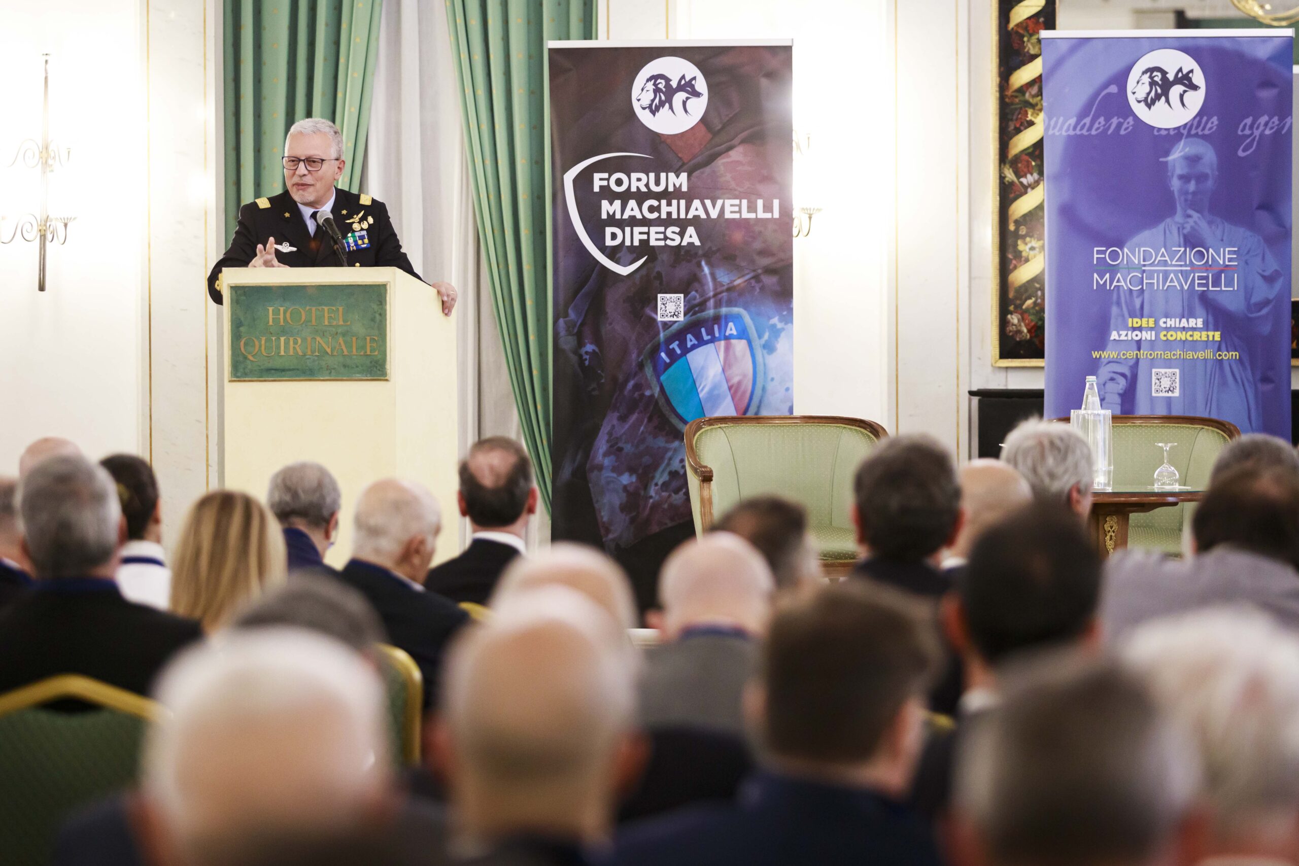 Intervento in Sala Verdi durante il panel dominio e difesa aerea