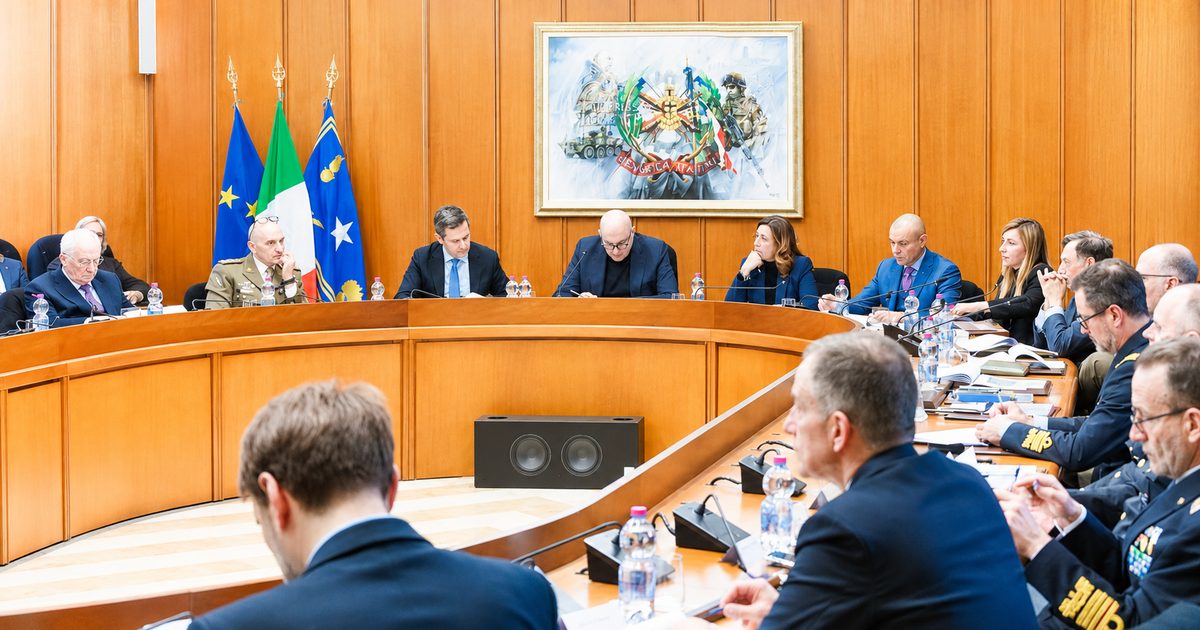 Trasformazione multidominio della Difesa nazionale tra comando interforze, cyber, infrastrutture e personale