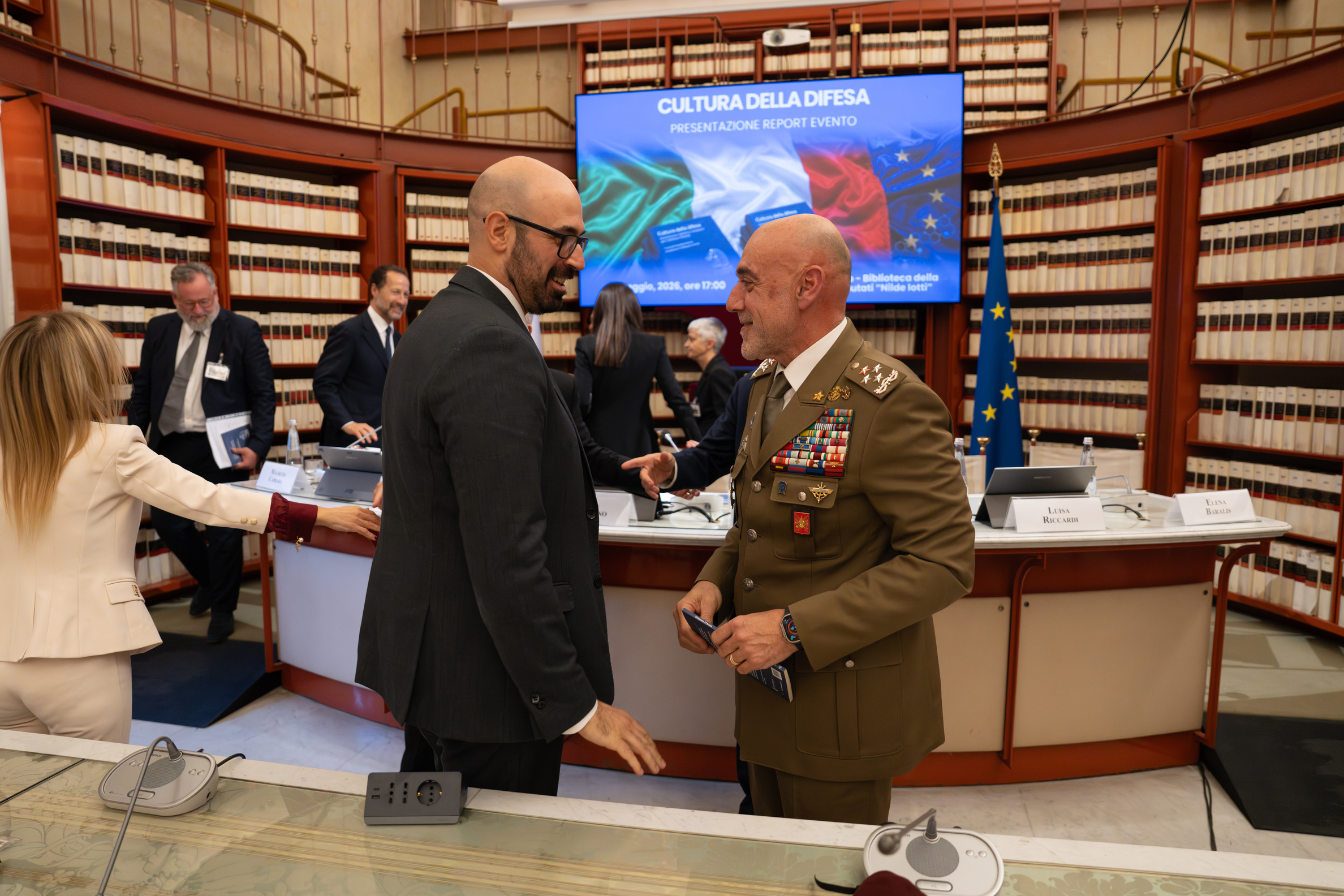 Momento di confronto prima dell’avvio dei lavori - Presentazione Report Cultura della Difesa